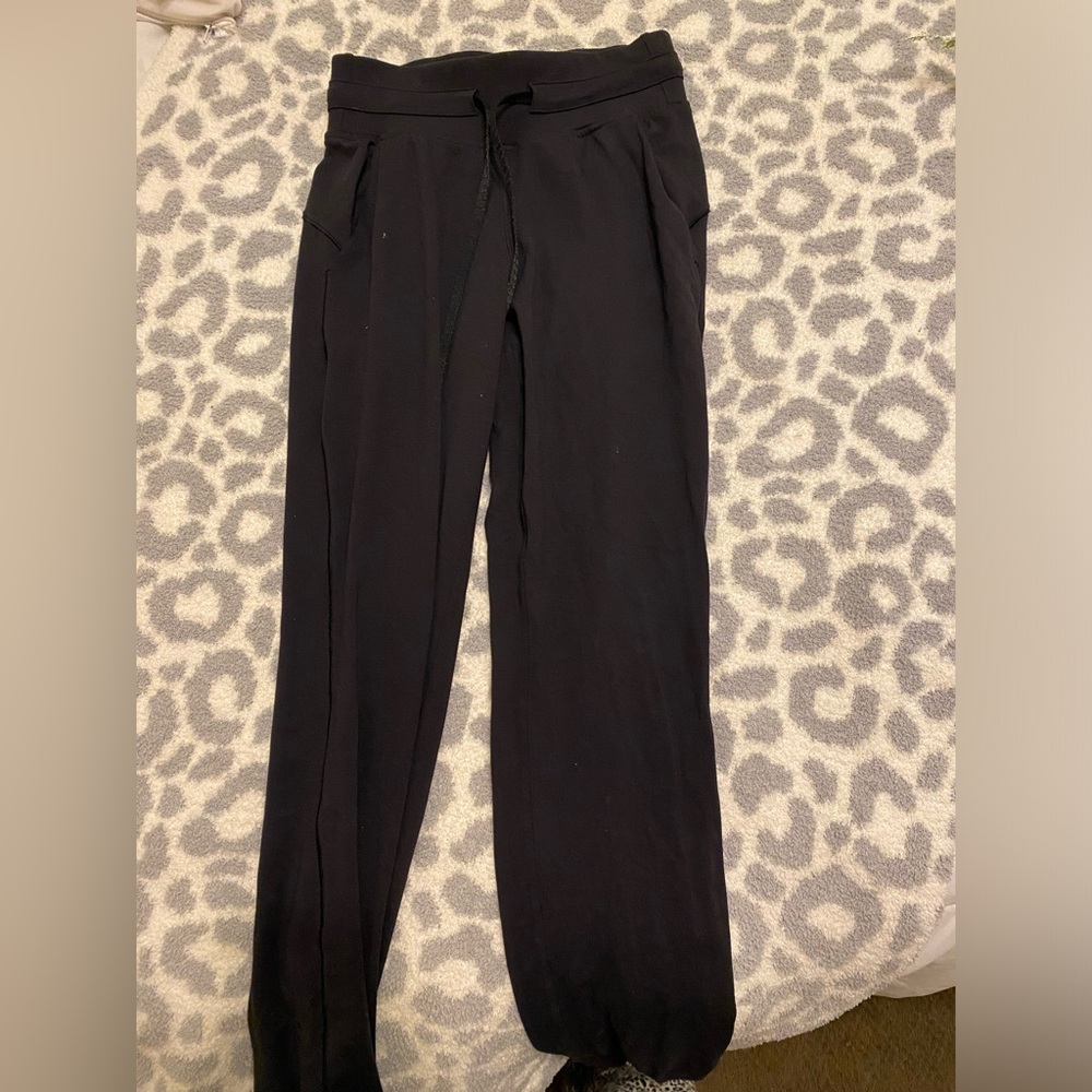Size 0 lululemon high rise black joggers